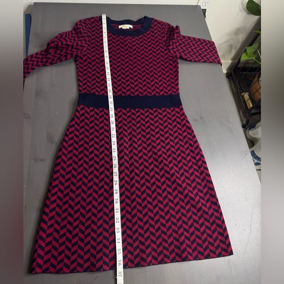 Boden Phoebe Knitted Dress with a herringbone pattern - Picture 9 of 9